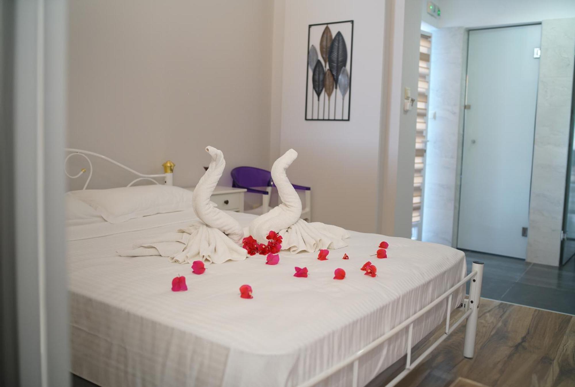 Must Boutique Hotel & Restaurant Kanali  Ngoại thất bức ảnh